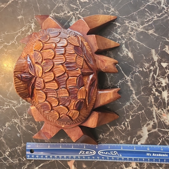 Crab shape wooden box - Picture 9 of 11